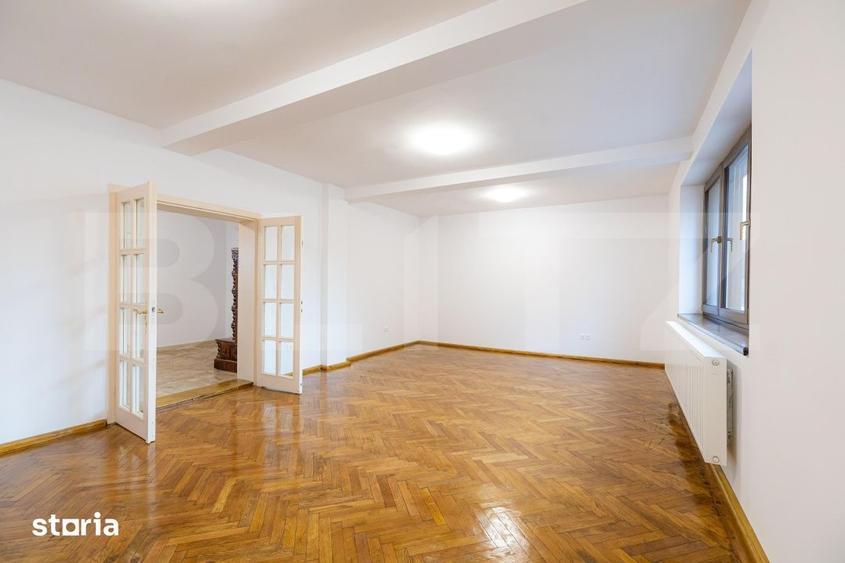 Spațiu comercial, de 62 mp, în Central