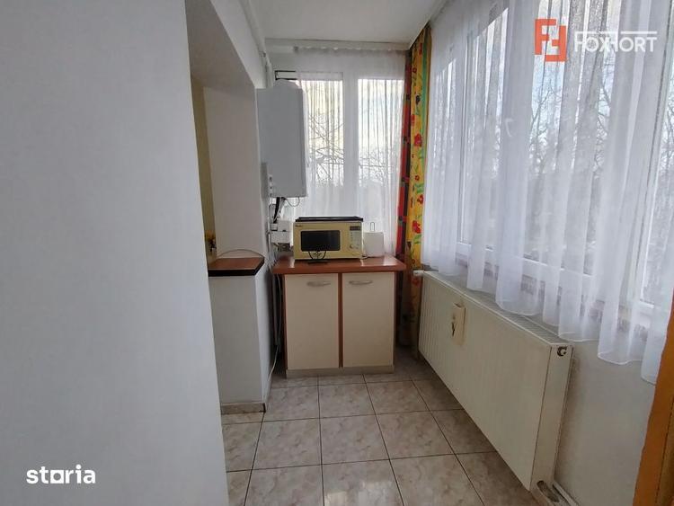 Apartament cu 2 camere decomandat, mobilat în Soarelui
