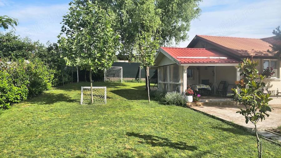 Casă cu 3 camere cu Teren 800 Mp în Mihai Bravu