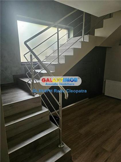 Casă cu 5 camere cu Teren 1000 Mp în Păulești