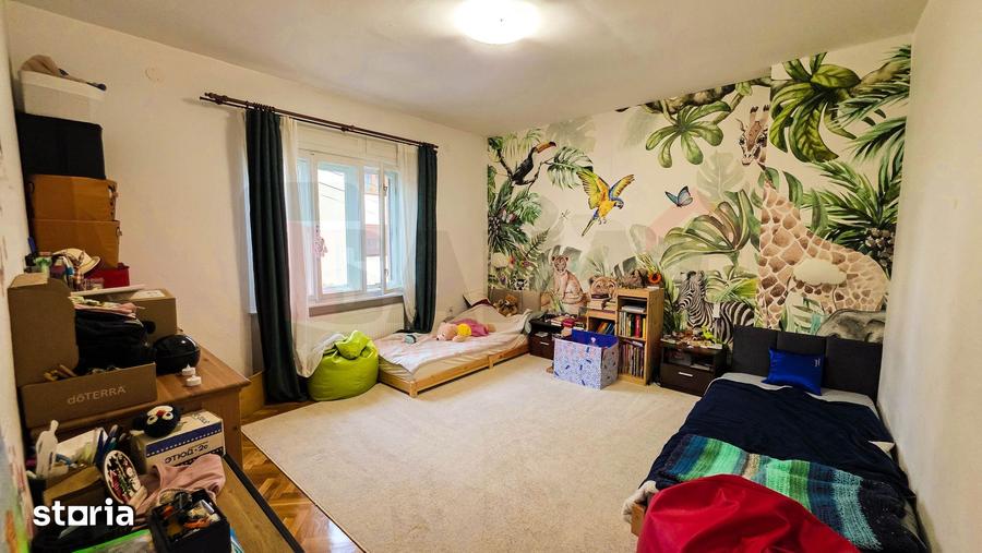 Casă cu 5 camere cu Teren 300 Mp în Ultracentral