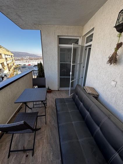 Apartament cu 2 camere decomandat în Lazaret