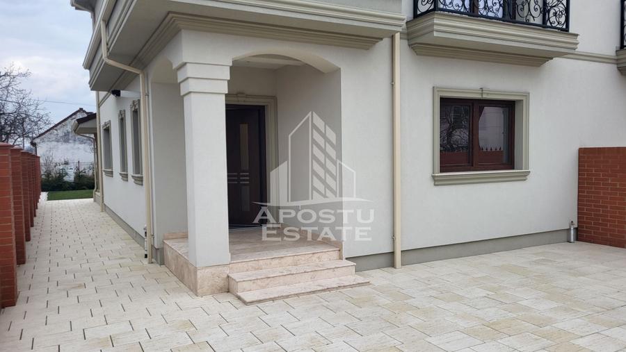 Duplex cu 4 camere cu Canalizare în Mehala
