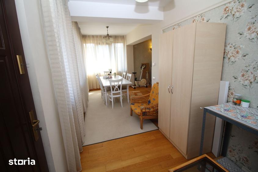 Casă cu 5 camere cu Teren 500 Mp în Cernica