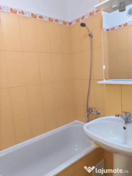 Garsonieră decomandată în Sebastian