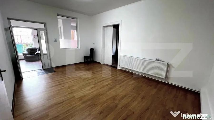 Spațiu comercial, de 180 mp, în Central