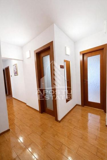 Apartament cu 3 camere decomandat, mobilat în Aradului
