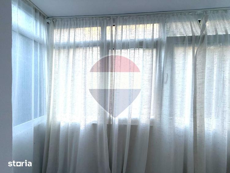 Apartament cu 3 camere semidecomandat în Republicii