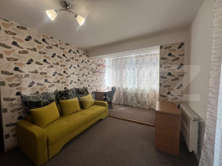 Apartament cu 2 camere semidecomandat, mobilat în Florești