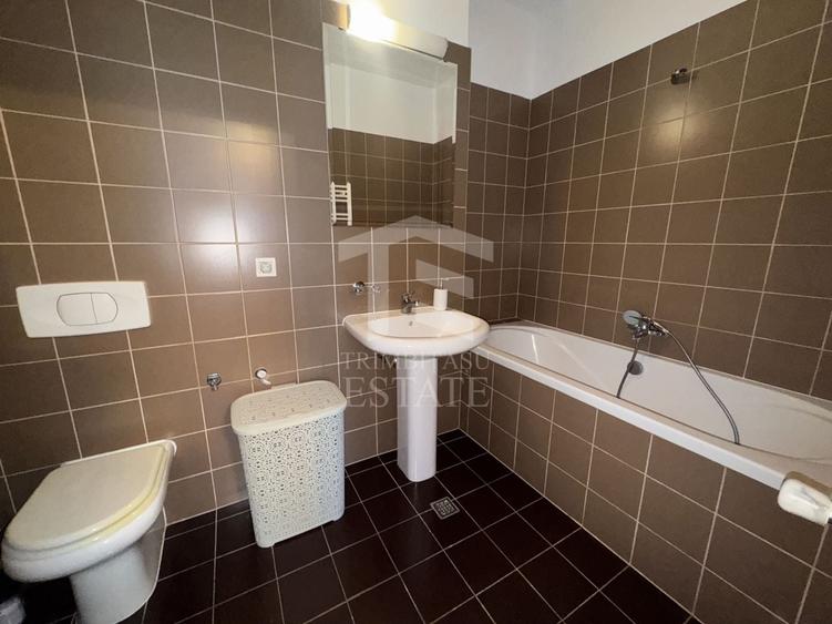 Apartament cu 3 camere decomandat, mobilat în Mihai Bravu