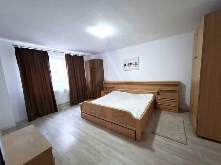 Apartament cu 3 camere semidecomandat în Hipodrom 3