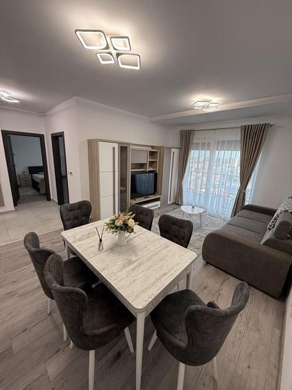 Apartament cu 2 camere decomandat în Exterior Vest