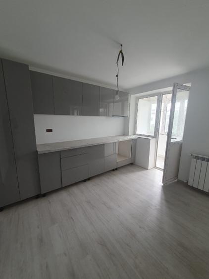 Apartament cu 3 camere nedecomandat în Central