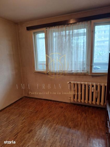 Apartament cu 3 camere semidecomandat în Crângași