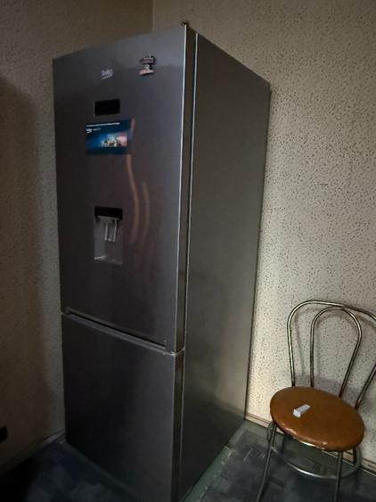 Apartament cu 3 camere semidecomandat în Titan