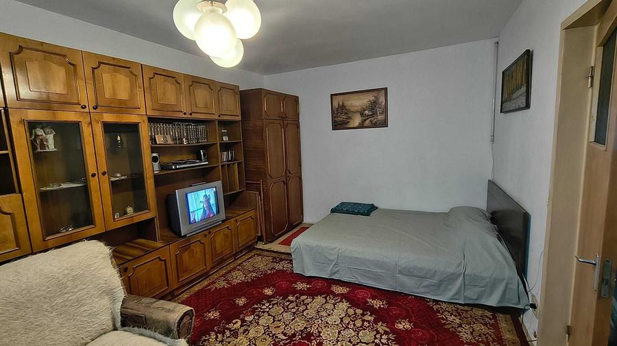 Proprietar ofer spre inchiriere apartament 2 camere decomandat, 55 mp, Calea Vitan Bobocica vis-a-vis Auchan, et. 6, ideal pentru doi studenti - 2
