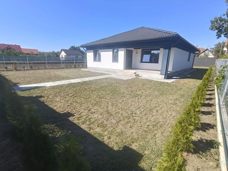 Casă cu 2 camere în Central
