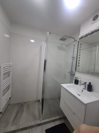 Apartament cu 3 camere decomandat în Mărăști