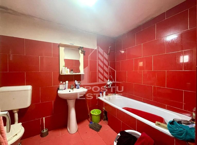 Casă individuală cu 3 camere cu Canalizare în Bujac