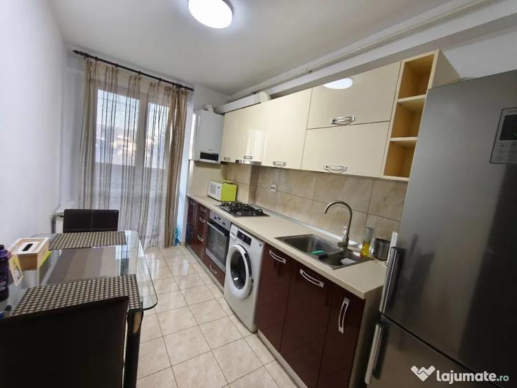 Apartament cu 2 camere decomandat în Sud