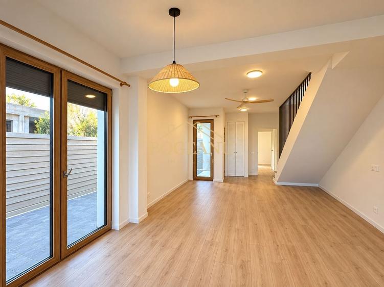 Duplex cu 5 camere cu Canalizare în Aradului