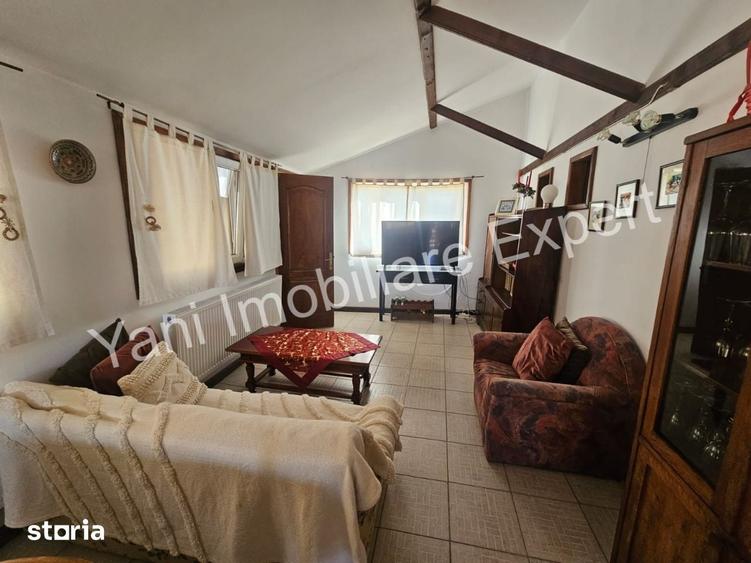Casă cu 5 camere cu Teren 8000 Mp în Curtea de Argeș
