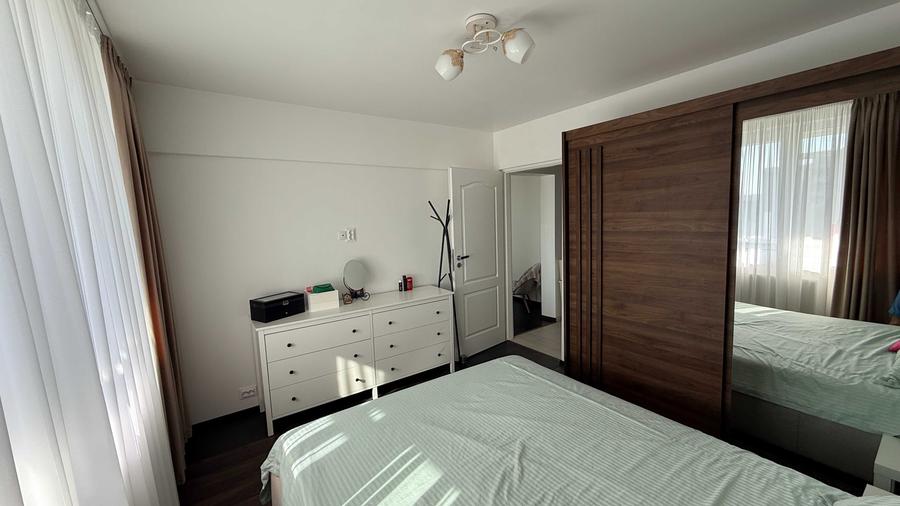 Apartament cu 2 camere semidecomandat în Brâncoveanu