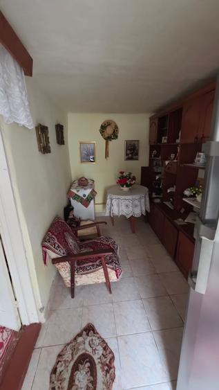 Casă individuală cu 4 camere cu Teren 400 Mp în Săliștea