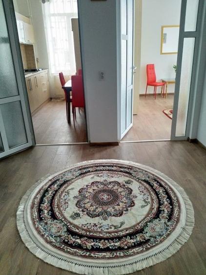 Apartament cu 3 camere semidecomandat, mobilat în Ultracentral