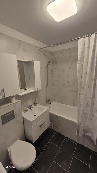 Apartament cu 2 camere decomandat, mobilat în Central — fotografia 3