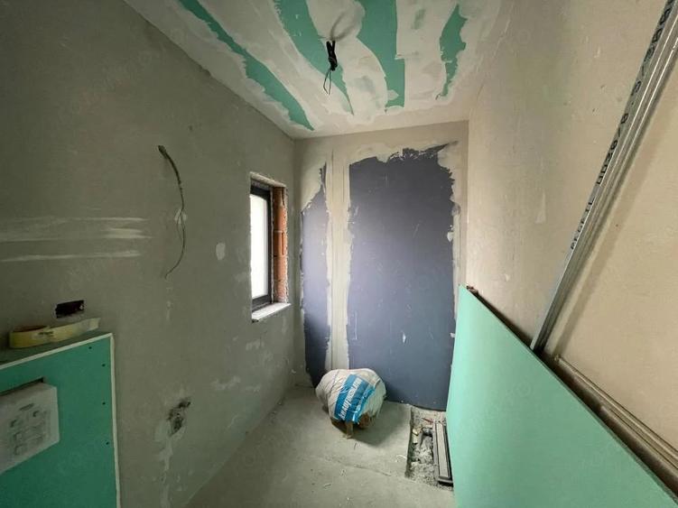 Casă cu 4 camere cu Teren 275 Mp în Giarmata