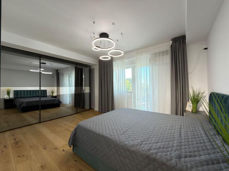 Apartament cu 4 camere decomandat, mobilat în Pipera