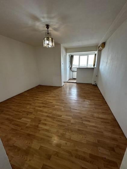 Garsonieră semidecomandată în Costin Georgian