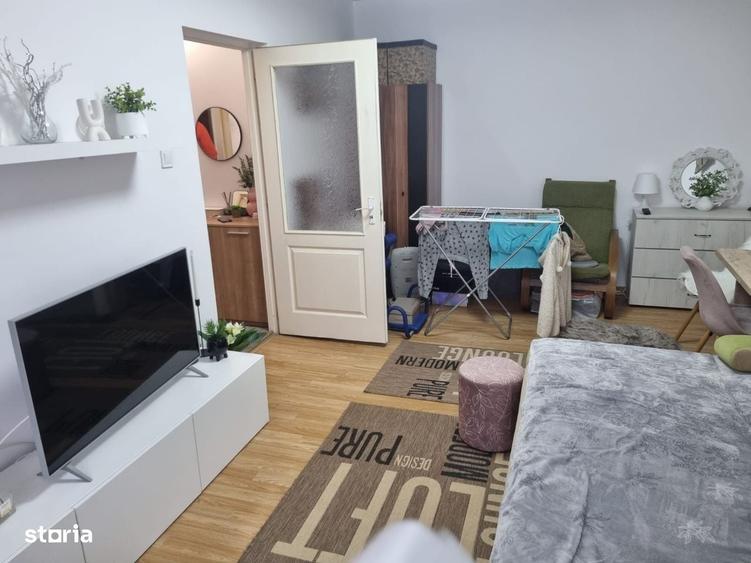 Apartament cu 2 camere decomandat în Piața Centrală