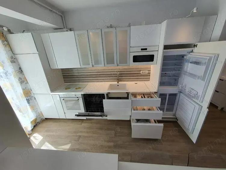Apartament cu 3 camere în Girocului