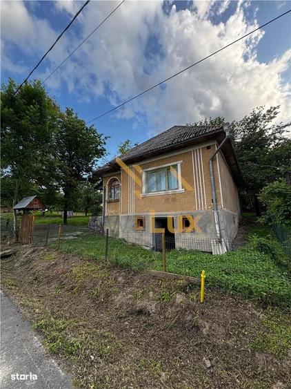 Casă cu 3 camere în Săcălășeni