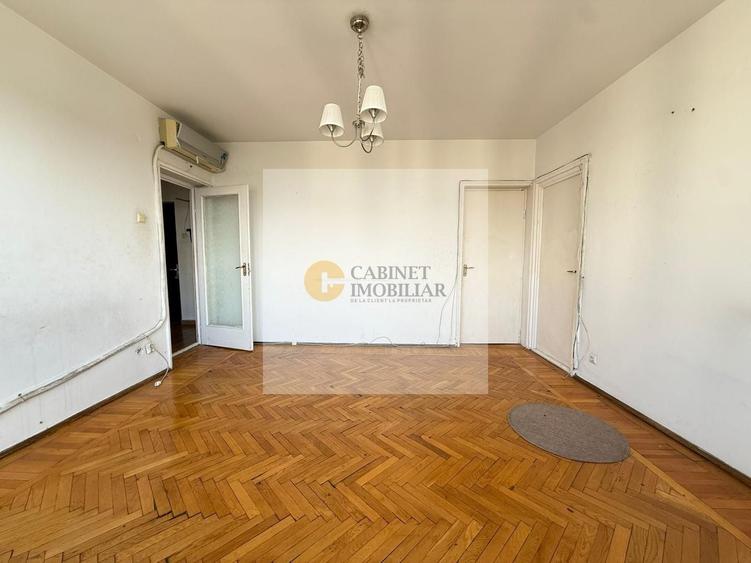 Apartament cu 3 camere decomandat în Gara de Nord