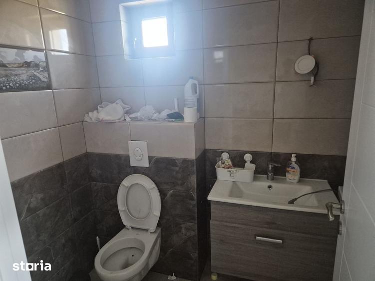 Casă cu 5 camere cu Teren 1000 Mp în Dragomirești-Vale