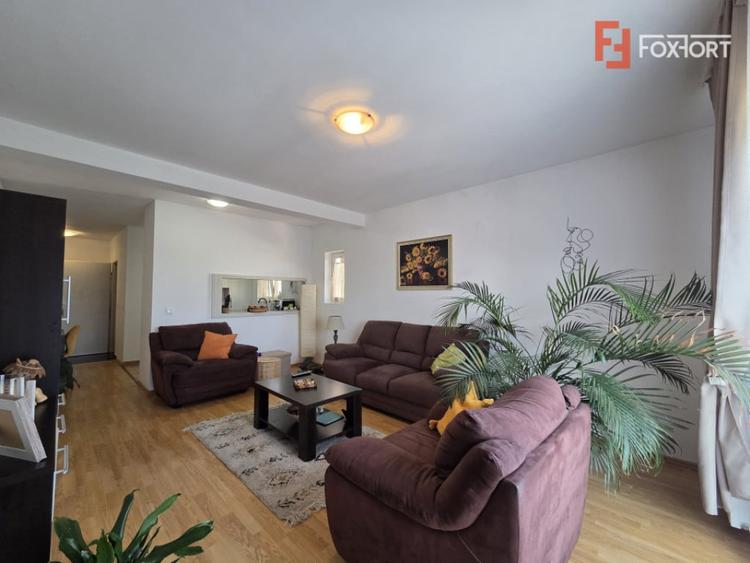 Apartament cu 2 camere decomandat în Subcetate