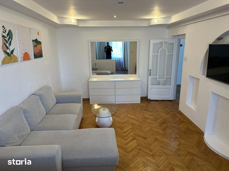 Apartament cu 2 camere decomandat în Viziru 2