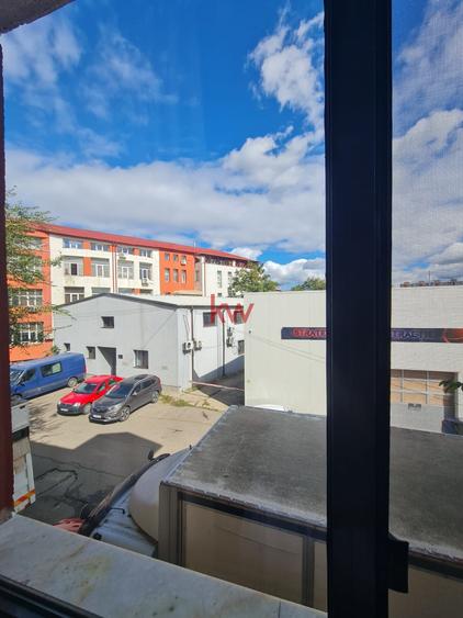 Apartament cu 2 camere decomandat, mobilat în Podul de Piatră