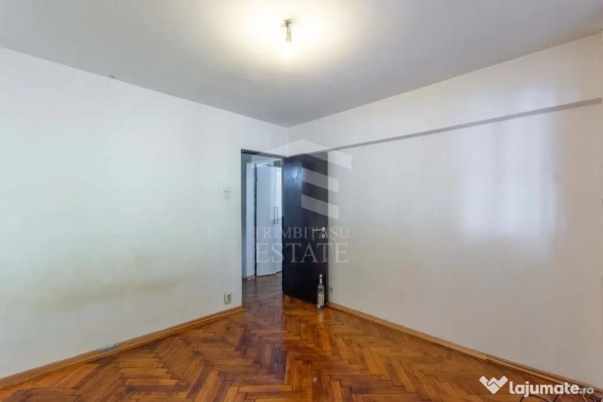 Apartament cu 3 camere semidecomandat în Mihai Bravu