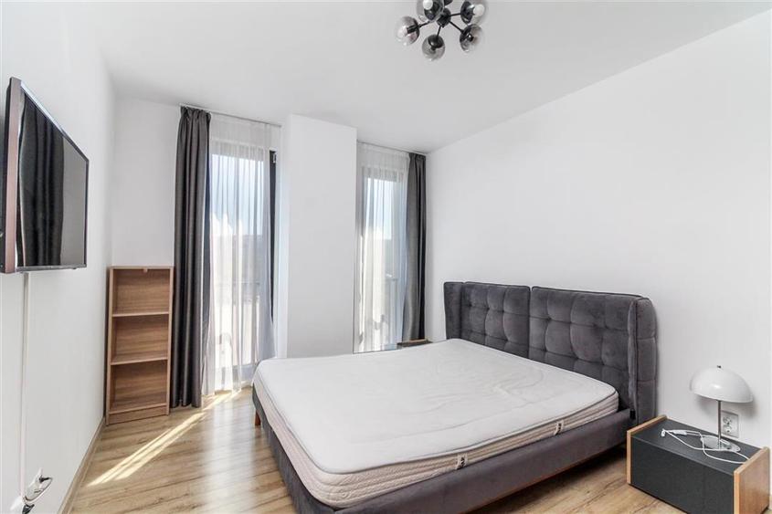 Apartament cu 2 camere semidecomandat, mobilat în Zorilor