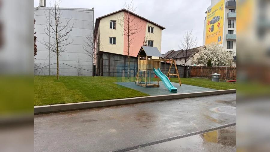 Apartament cu 2 camere semidecomandat, mobilat în Mărăști