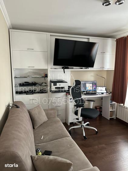 Casă cu 5 camere cu Teren 1000 Mp în Central