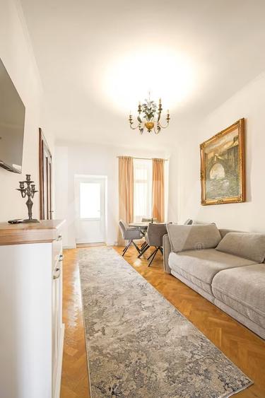 Spațiu comercial, de 353 mp, în Ultracentral