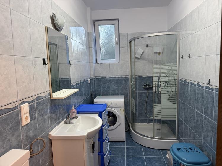 Apartament cu 2 camere decomandat, mobilat în Calea Dumbrăvii