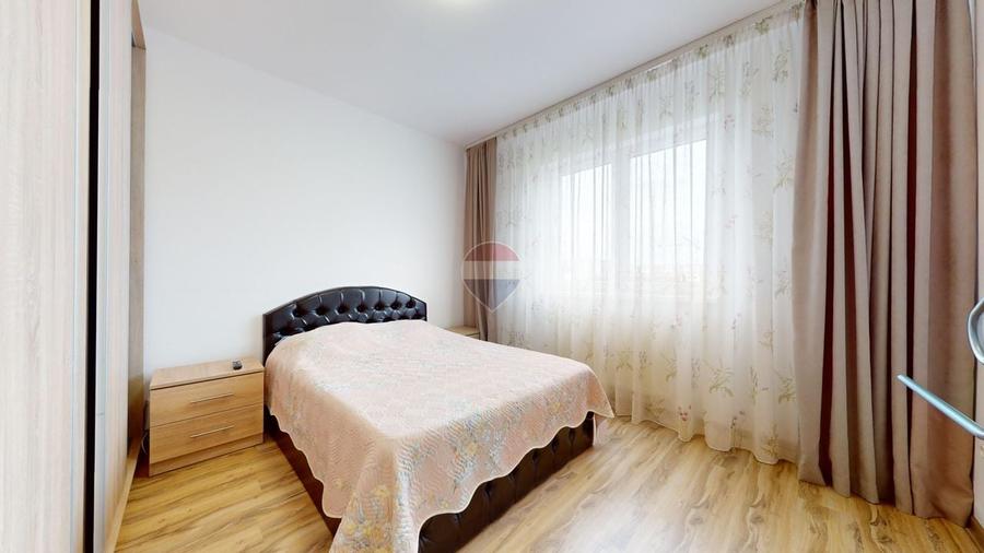 Apartament cu 2 camere decomandat, mobilat în Tractorul