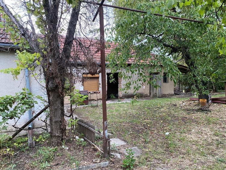Casă cu 3 camere în Șișterea