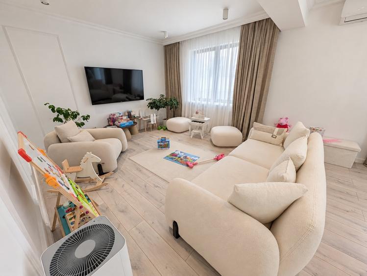 Duplex cu 5 camere cu Garaj în Voluntari